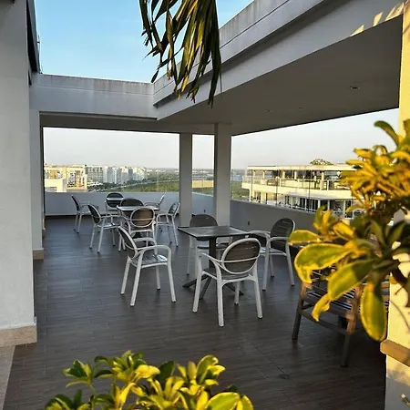 Apartamento De Playa Y Piscina Apartment *