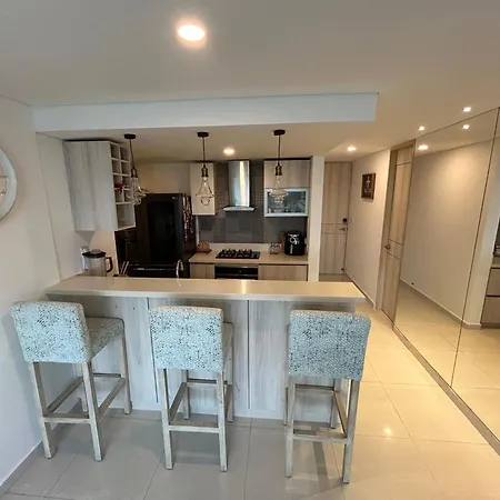 Apartamento De Playa Y Piscina *